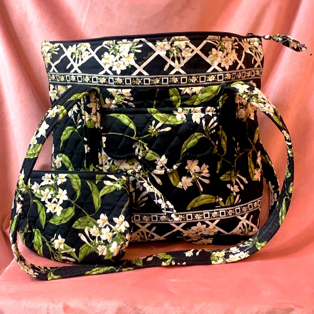 Vera Bradley Tote Retired Jasmine Pattern Zip Top Six Inside Pockets